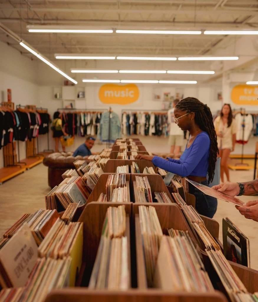 Buyers at Mids Market, a good quality store in Little River, Florida, run by Aj Capital.